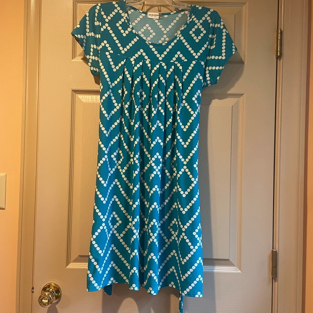 Jon & Anna Green‎ and White Short Sleeve Dress with Tie Waist, Size Large